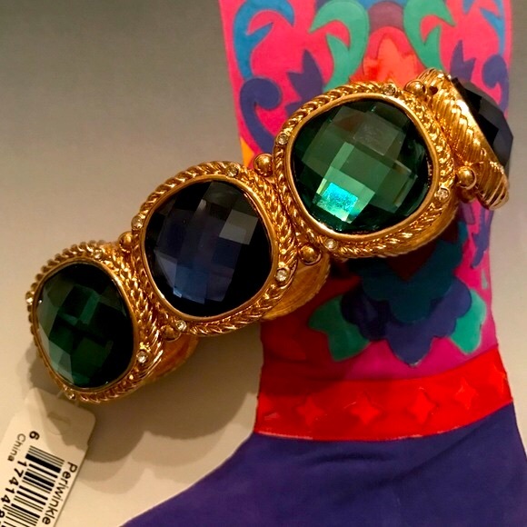 Periwinkle by Barlow Jewelry - Periwinkle by Barlow Bracelet New with tag